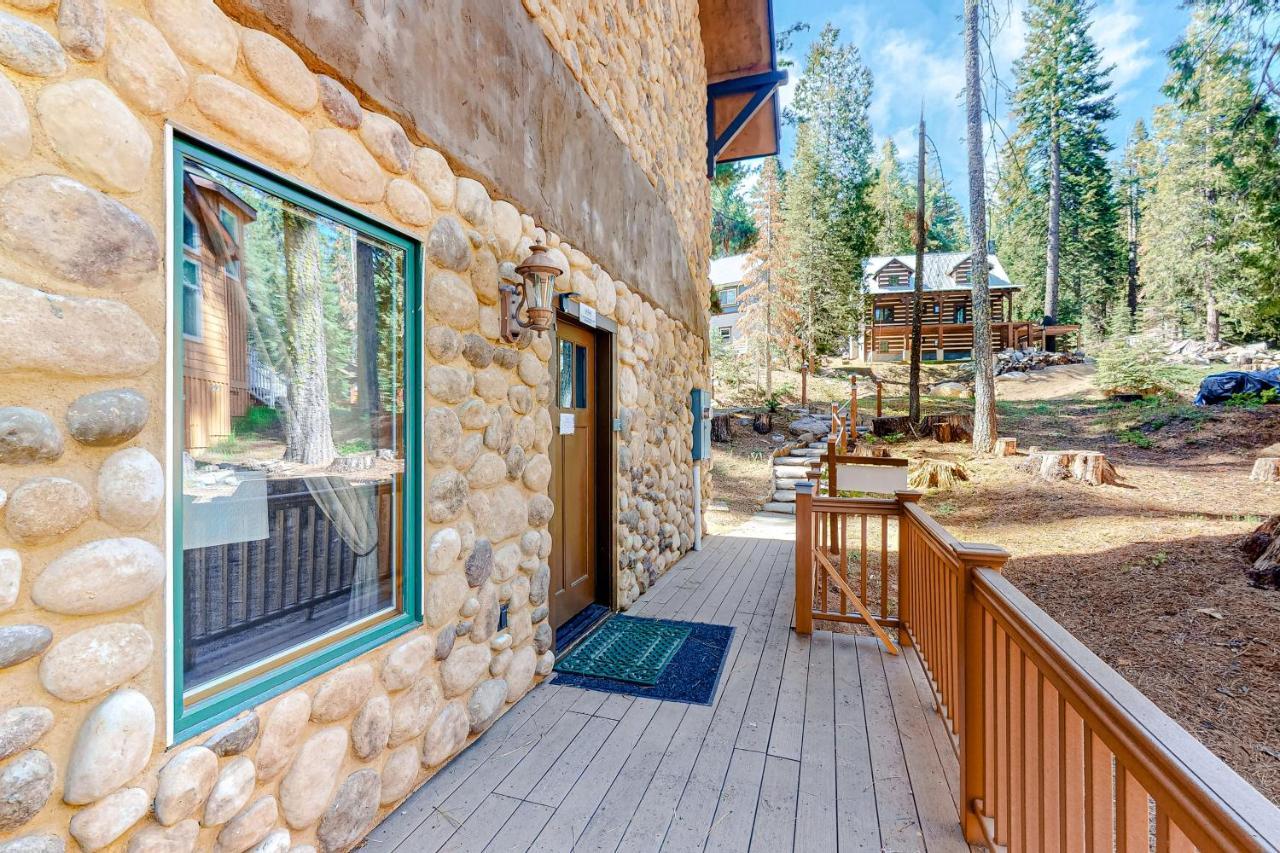 Oso Unit B Yosemite West